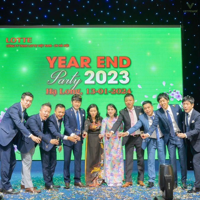 Chi phí làm băng rôn tất niên phụ thuộc vào kích thước, chất liệu và mức độ phức tạp của thiết kế