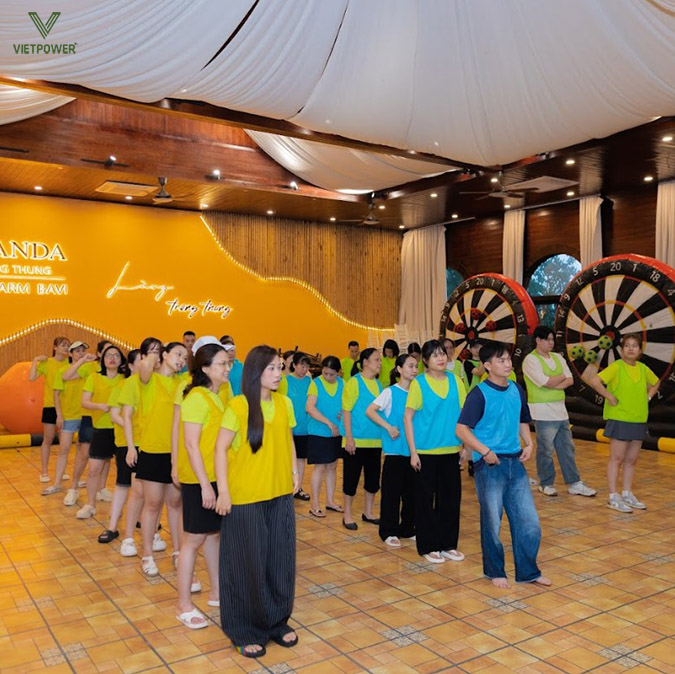 Chi phí tổ chức teambuilding trong nhà