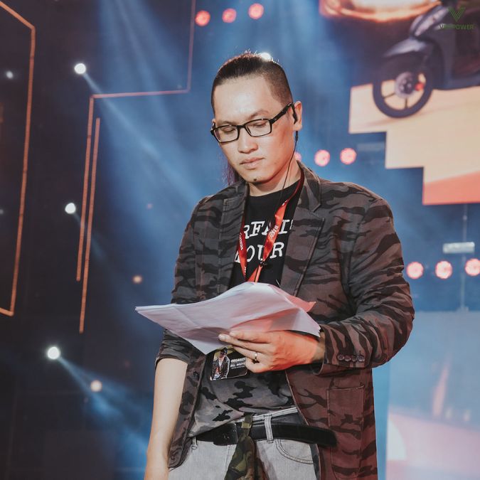 Đạo diễn điều hành mọi hạng mục ngày diễn ra sự kiện