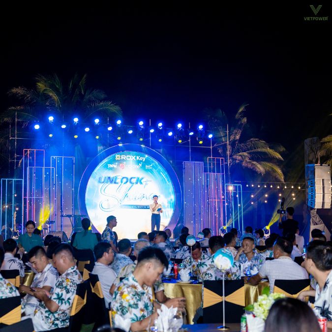 Đạo diễn là người định hình linh hồn của sự kiện