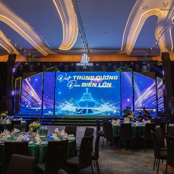 Concept nhấn mạnh tinh thần vượt lên giới hạn và tốc độ tăng trưởng của doanh nghiệp