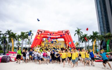Kịch bản tổ chức team building: Mẫu kịch bản chi tiết, dễ áp dụng nhất