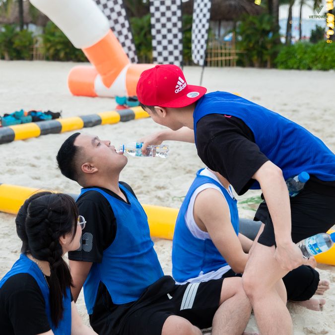 Chọn trò chơi team building phù hợp với độ tuổi và thể lực của người tham gia