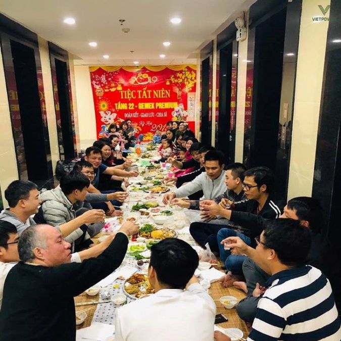 Tiệc tất niên khu chung cư