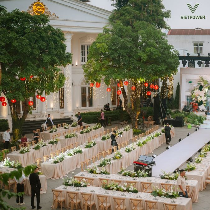 Nhà hàng Sen Tây Hồ