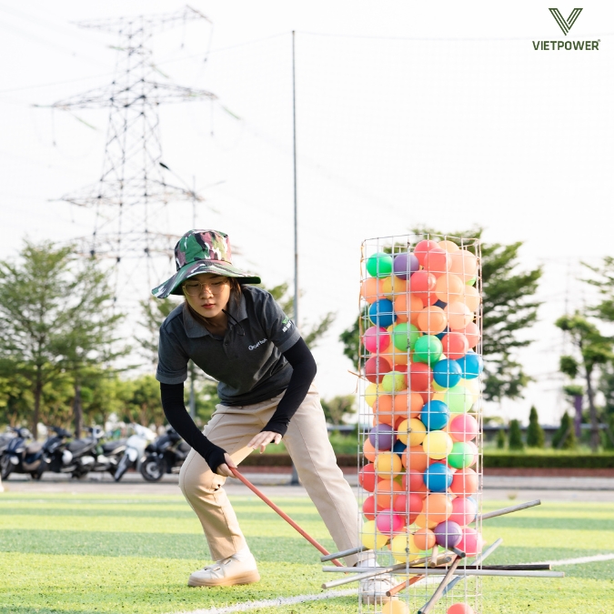 Khảo sát độ tuổi và số lượng học sinh là yếu tố quan trọng