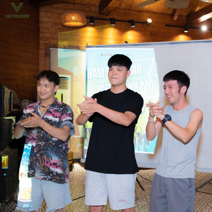 Hãy bắt đầu bằng một trò chơi đơn giản nhưng cực kỳ hiệu quả