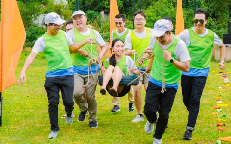 Trò chơi team building đơn giản, dễ tổ chức, ai cũng tham gia được