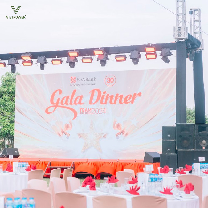 Concept: Dạ tiệc truyền thống ngoài trời