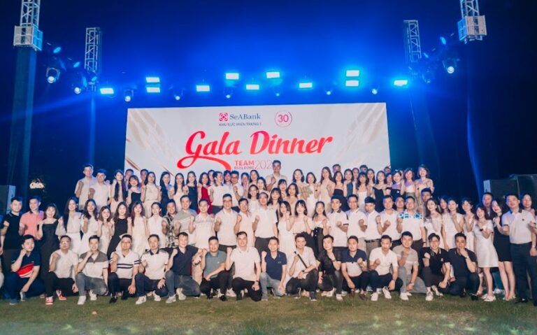 Gala Dinner Ngoài Trời: Kịch Bản Sáng Tạo, Không Gian Đẳng Cấp & Báo Giá 2026