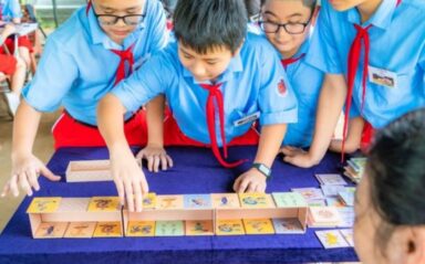 Trò chơi team building trong lớp học giúp tăng tương tác và tinh thần tập thể