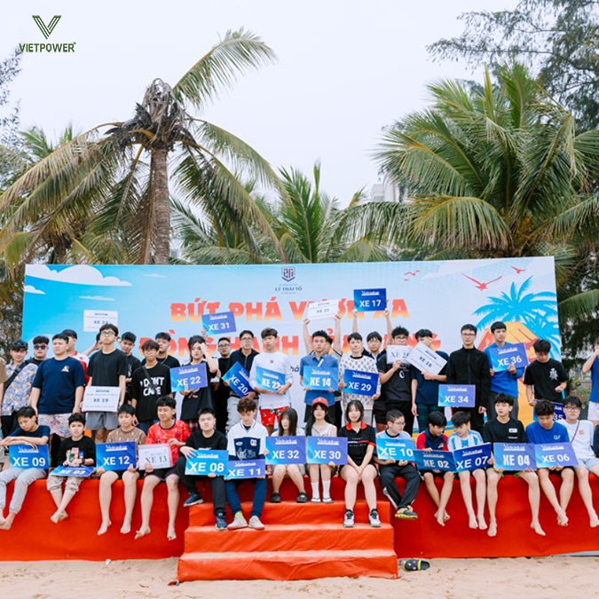 Team building của Công ty Cổ phần Du lịch Vietrantour