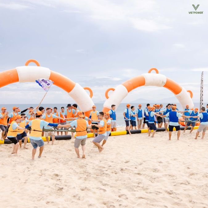 Bãi biển Mỹ Khê thường được lựa chọn để tổ chức team building kết hợp nghỉ dưỡng
