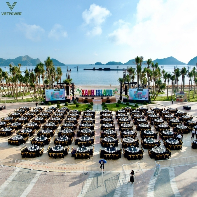 Các thành phố du lịch nổi tiếng thường có hệ thống khách sạn, nhà hàng và trung tâm tổ chức sự kiện chuyên nghiệp