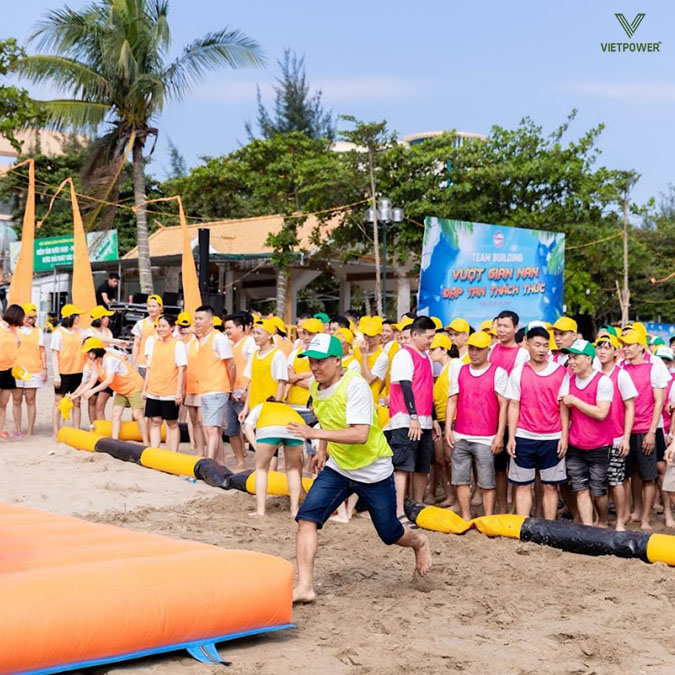 Kinh nghiệm tổ chức team building theo chủ đề thành công là xây dựng story hấp dẫn
