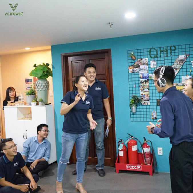 Trò chơi Nhìn môi đoán chữ