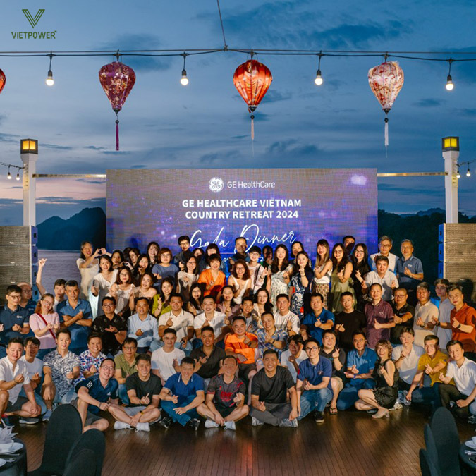 Sunset gala dinner – Hoàng hôn trên biển lãng mạn