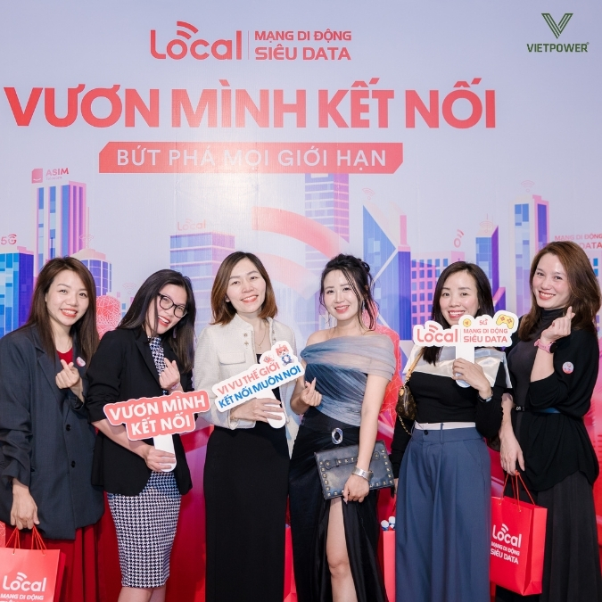 Chi phí tổ chức gala dinner team building