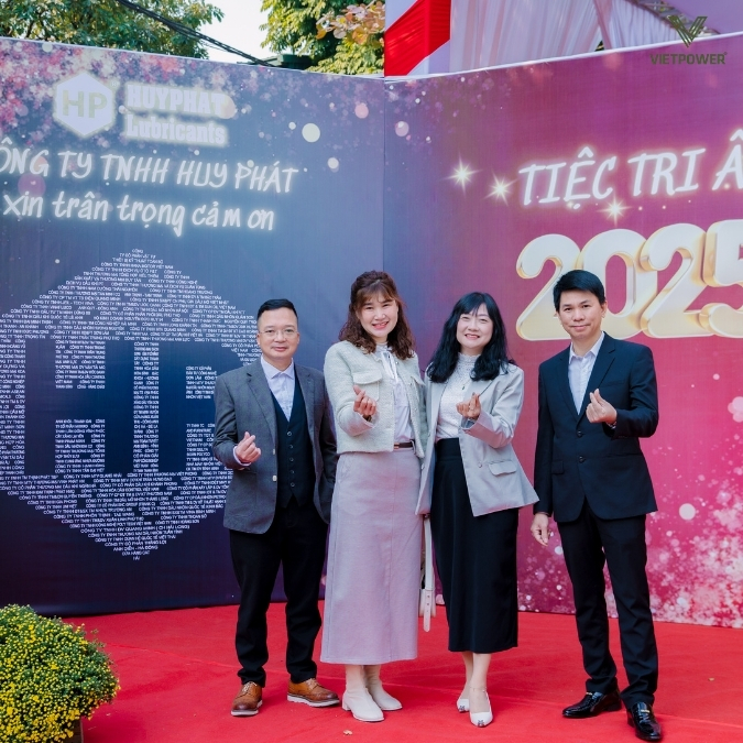 Team building ban ngày – gala dinner buổi tối 