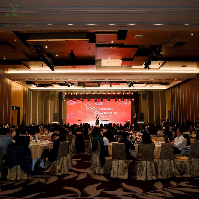 Tổ chức Gala Dinner ngay sau team building giúp giữ trọn sự hào hứng của người tham gia