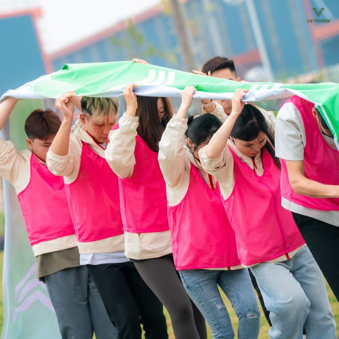 Mỗi cá nhân là một mắt xích quan trọng trong trò chơi bánh xe bạt đoàn kết 