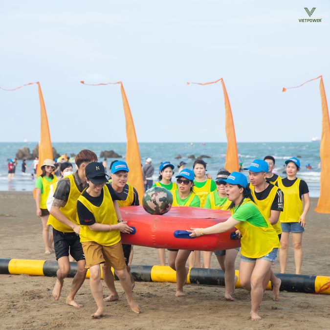 Đồng lòng tâng bóng yêu cầu sự tập trung và khả năng duy trì phong độ tập thể