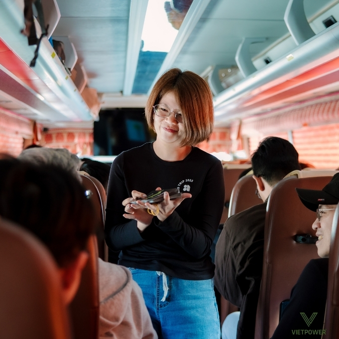 Trò chơi team building “Sáng tạo câu chuyện”