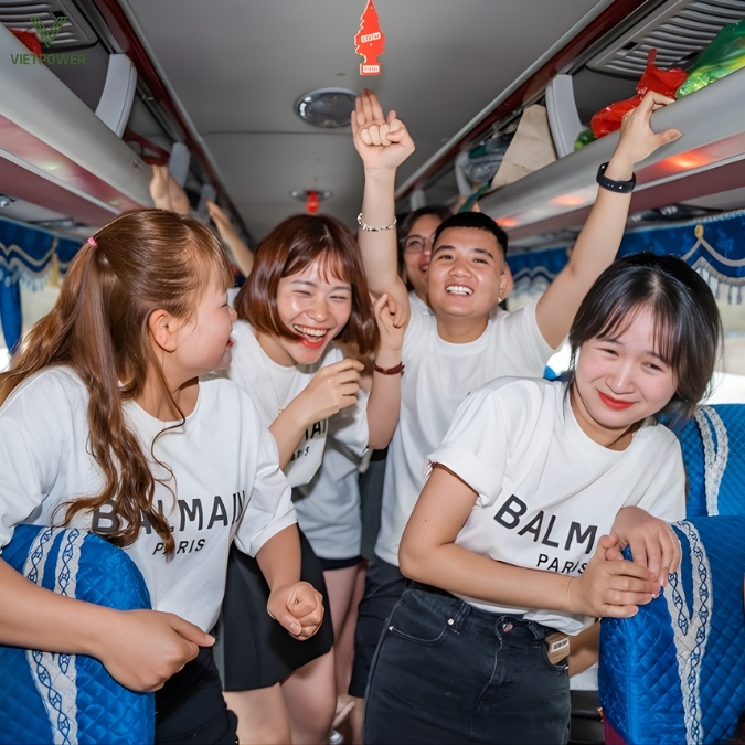 Lưu ý khi tổ chức trò chơi team building trên xe