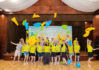 Trò chơi team building trong nhà phù hợp hội trường và không gian kín