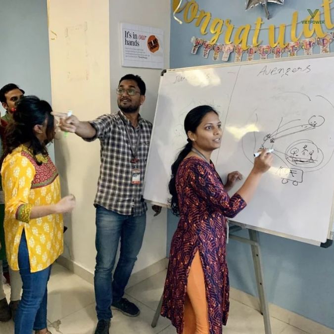 Vẽ đoán (Pictionary) là trò chơi đề cao khả năng tư duy hình ảnh và tưởng tượng