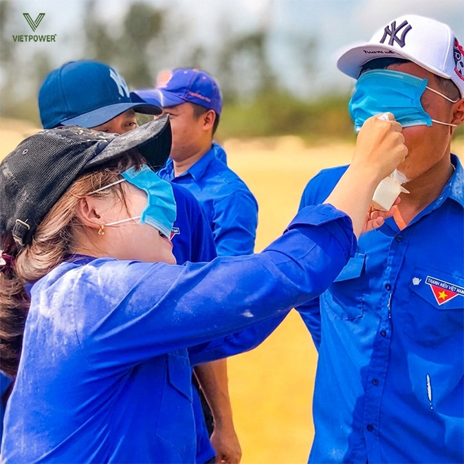 Trò chơi Che mắt ăn sữa chua