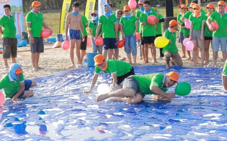 Trò chơi team building vui nhộn giúp khuấy động không khí tập thể