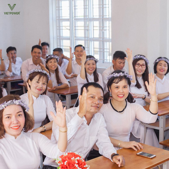 Trở về mái trường xưa - "Xuyên không" tuổi dậy thì