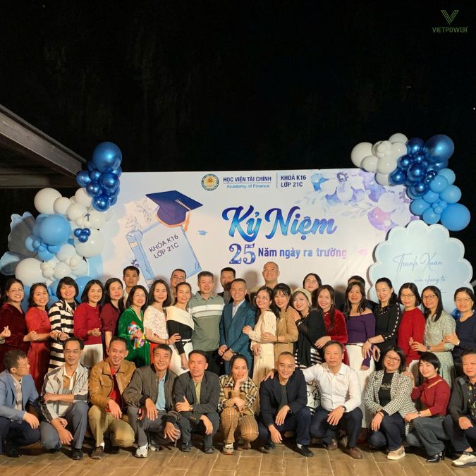 Họp lớp sau 25 năm ra trường